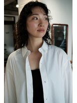 ハー(her)&nbsp;ミディアムレイヤー×無造作パーマ｜her都立大学