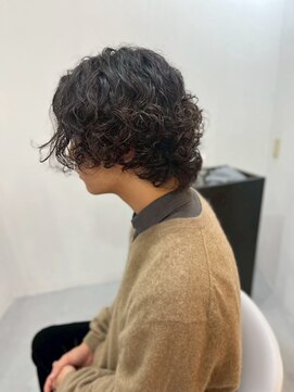 メンズカット バイ ソイクフ(メンズカット by SOY-KUFU) 20代30代40代◎波巻きツイストスパイラルパーマセンターパート