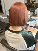 ショートヘア ハーフアンドハーフ(HALF AND HALF) 丸みボブ