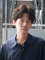 レタッチバイフィフス(RETOUCH by fifth) センターパート×シャドウパーマ