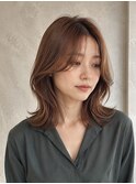 韓国ミディアムレイヤー顔周りカット艶髪キャラメルベージュ船橋