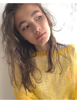 ローブ アオヤマ(LOAVE AOYAMA) 【LOAVE】 外国人風 /柔らかい質感に見える透け感グレージュ