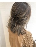 __オリーブベージュ×グレージュ×バレイヤージュ