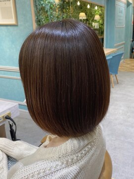 ロンドフルール 大宮東口(Lond fleur) 【Lond fleur 山本翔一郎】ココアブランのツヤ大人かわいいボブ