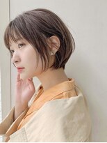 ユーリー(juurii)&nbsp;ほんのりレイヤーでおさまりの良い耳かけミニボブ