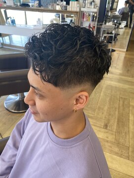 コワファースト 大分(COIFF1RST) フェードカット