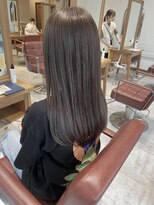 ルシュカイチマルニ(Rasca102)&nbsp;グレージュカラー/ストレートヘア/ロングヘア/暗めカラー