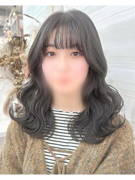 エルバイラビス 大宮(elu by lovis) 《高瀬寛菜》ダークグレージュ/レイヤーカット/顔まわりレイヤー