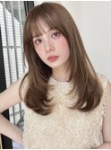 レイヤーカット/小顔カット/色素薄めカラー/くすみベージュ