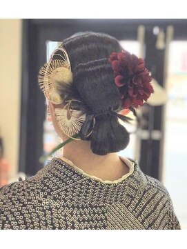 マニス(manis) 卒業式袴お着物ヘアセットシニヨンカチモリヘアアレンジ
