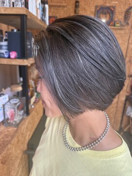 ノラ カマクラ(NORA kamakura) コントラストハイライト/白髪ぼかしハイライト/ボブレイヤー