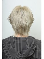 リップス 池袋(LIPPS)&nbsp;ブリーチカラー　センターパートウルフ