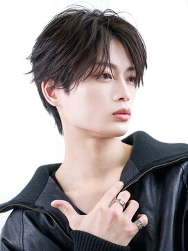 ゼロ 渋谷(XeRo) ツーブロック韓国コンマバング"フェザーパーマ"