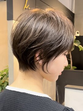 ビュートヨナカ(VIEW TOYONAKA) 30代40代50代/小顔カット/ショート/オリーブグレージュ/豊中