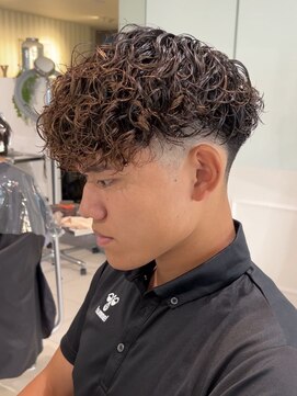 メゾンフォーメン(Maison for men) スペインカール×ブラウン