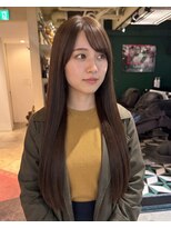 グッドフェローズ ミナミホリエ(GoodFellas minamihorie)&nbsp;自然な質感のロングストレートレイヤー羽エクステ韓国ヘア艶感