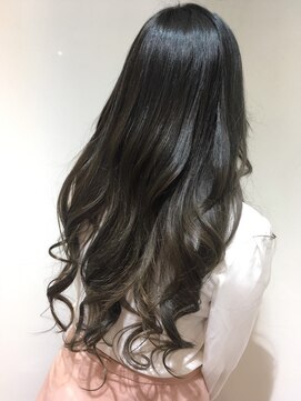 アニー(annie hair design) マットグラデーションカラー×ゆる巻きロング@30代40代50代