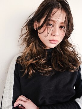 プフ 伏見(puf) [puf]ロング×ナチュラルグラデーションハイライト/伏見/