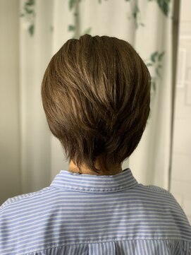 リトル(Re:tle) 【河野有希】白髪ぼかしのハイミルクティベージュ