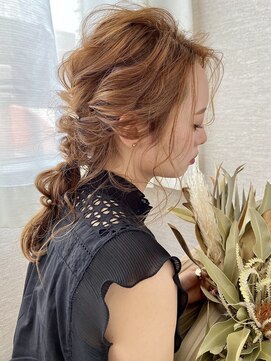 フィーノ(FINO) 結婚式 二次会 ラフなヘアアレンジ FINO谷澤亮