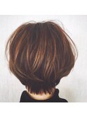ショートボブ