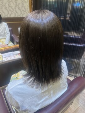 ル クレア(Lu CREA) グレージュカラー