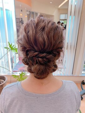 イツミヘアーループ(itsumi) お呼ばれヘア♪