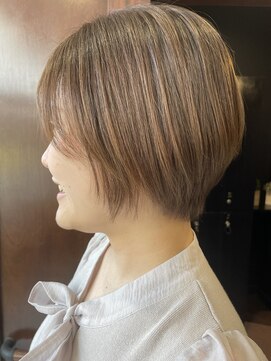 アイズウェスト(I's WEST) 似合わせカット/ショート/小顔ヘア/函館