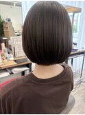 丸みのあるミニボブ　  シナモンベージュスタイル