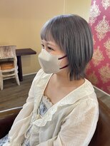 チェリーコーク(HAIR CHERRY COKE)&nbsp;くびれボブ シルバーグレー