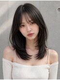 ミディアムレイヤー 顔周りレイヤー 小顔カット 透明感カラー◎