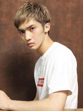 シアンデルカ(CYANDELUCCA) ハイトーンベリーショート