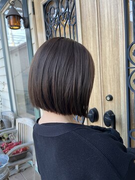 チョコレート(chocolate) 切りっぱなしボブ