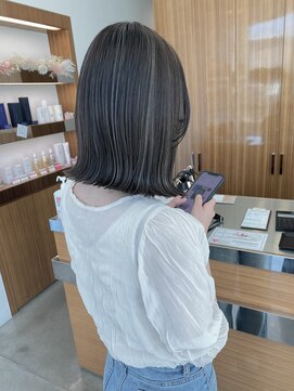 カッツ 駅家店(CUT S) ハイライトたっぷり切りっぱなしボブ〇