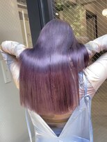 ヴァーディ オモテサンドウ(Vardy omotesando)&nbsp;パープルホワイト/表参道ケアブリーチ/ハイトーンアッシュ/吉永