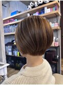 ショートボブ
