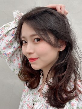 レヴィア(REVIA) レイヤーカット前髪カット髪質改善トリートメント