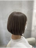 透明感グレージュ