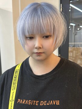 イエナ 渋谷(IENA) ルーツカラー 水色 ホワイトカラー ブルーシルバー