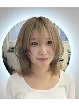 ホープ(hope) 20代 小顔レイヤーカット ミディアム