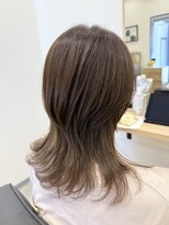 リノアバイフェリア(LINO’A by felia) 大人女性の上品くびれミディ/レイヤー/40代50代60代