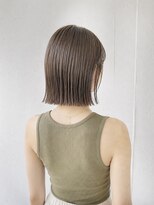 ラミ(L'ami)&nbsp;《吉田光ノ丞》首元を綺麗に◎ぱつっとボブ/シアーベージュ