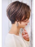 Defi京橋 透明感ベージュ×ショート×ピアス