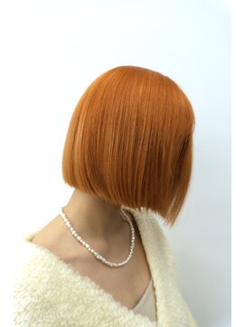 シカ(sica) ダブルカラーオレンジミニボブスタイル。