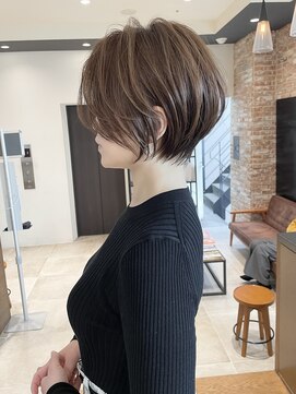 バンプ ギンザ(BUMP GINZA) 《30代40代》白髪ぼかしハイライト×前下がりボブ【イケダ】