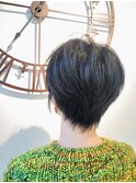黒髪ショート