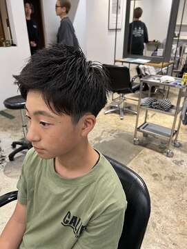 ザデイ カットアンドカルチャーショップ(THE DAY CUT&CULTURE SHOP) 爽やかアップバング