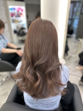 アルドーレ(Ardore) ブリーチなしwカラーで赤みの少ないベージュカラーに