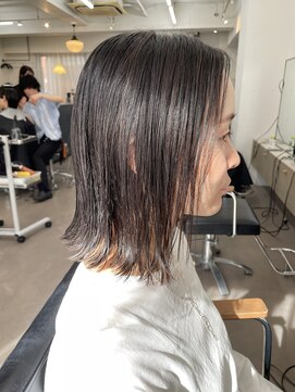 ユノ(juno) 【中目黒】ブリーチなしデザインカラーのミディアムボブ！