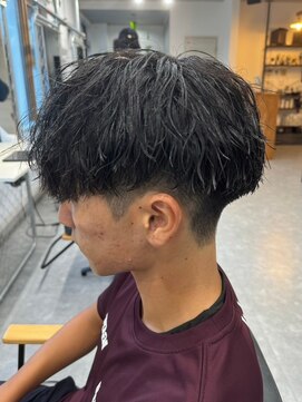 フゥ 宇都宮(FeU) 波巻きスパイラルパーマツイストパーマメンズマッシュパーマ